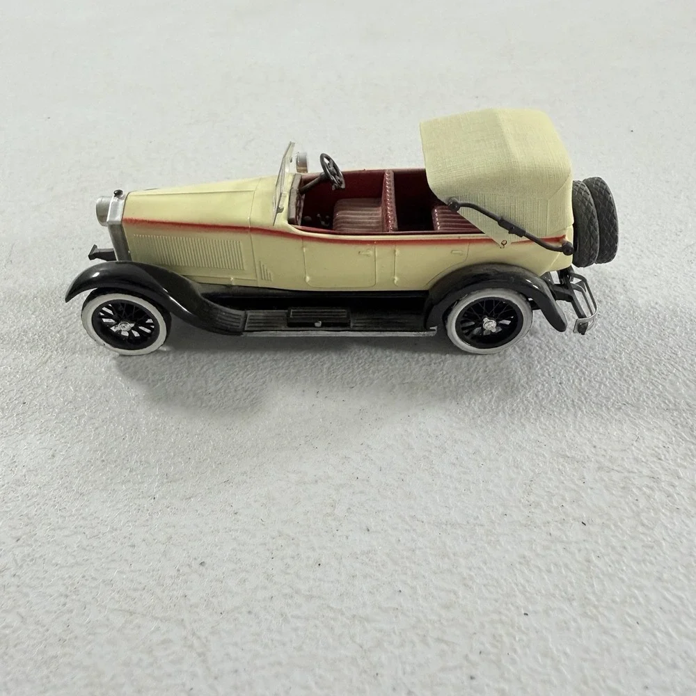 Rio 1929‎ Isotta Fraschini Tipo 8a Spyder 1/43 Scale Model Car Made In Italy